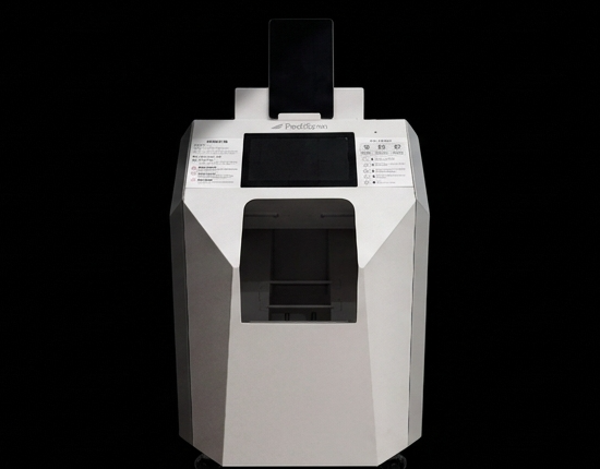 AI PediScan — real device (6-direction AI foot scanner)